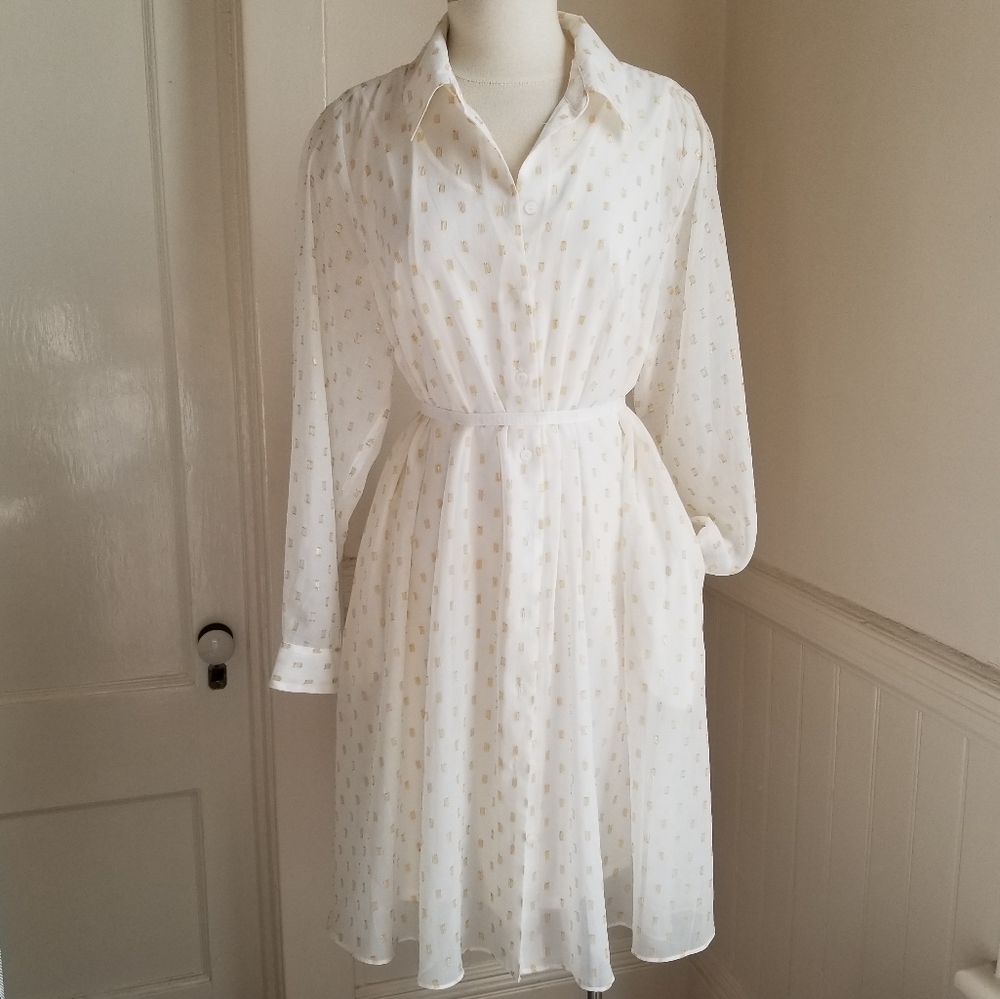 Lane Bryant White and Gold Button Down Shirtdress. HAS POCKETS.